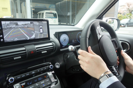 サラウンドビューモニター