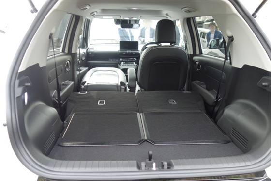 シートをフラットにした