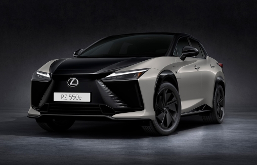 トヨタ、LEXUS「RZ」の新型モデル発表 秋以降順次各地域で発売予定