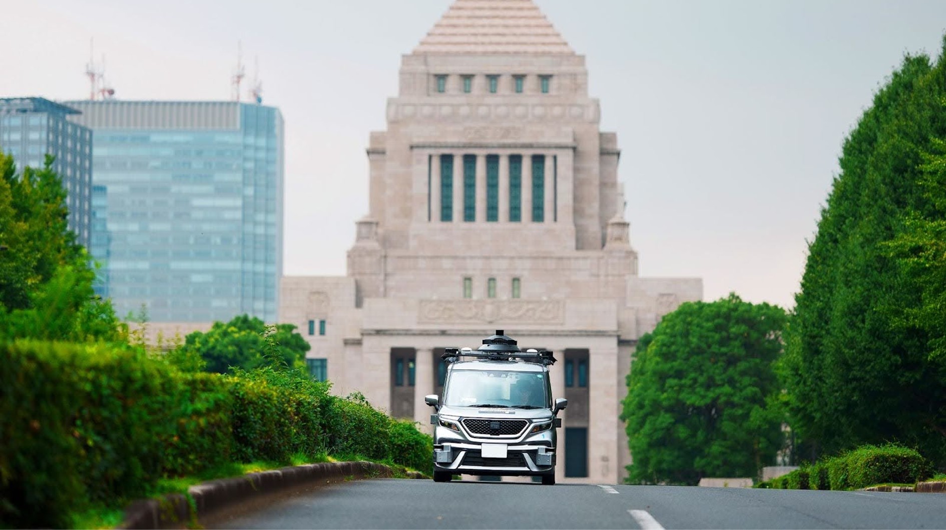 ティアフォー、国会定期便で自動運転実証 公共調達による自動運転推進 ティアフォー、国会定期便で自動運転実証 公共調達による自動運転推進