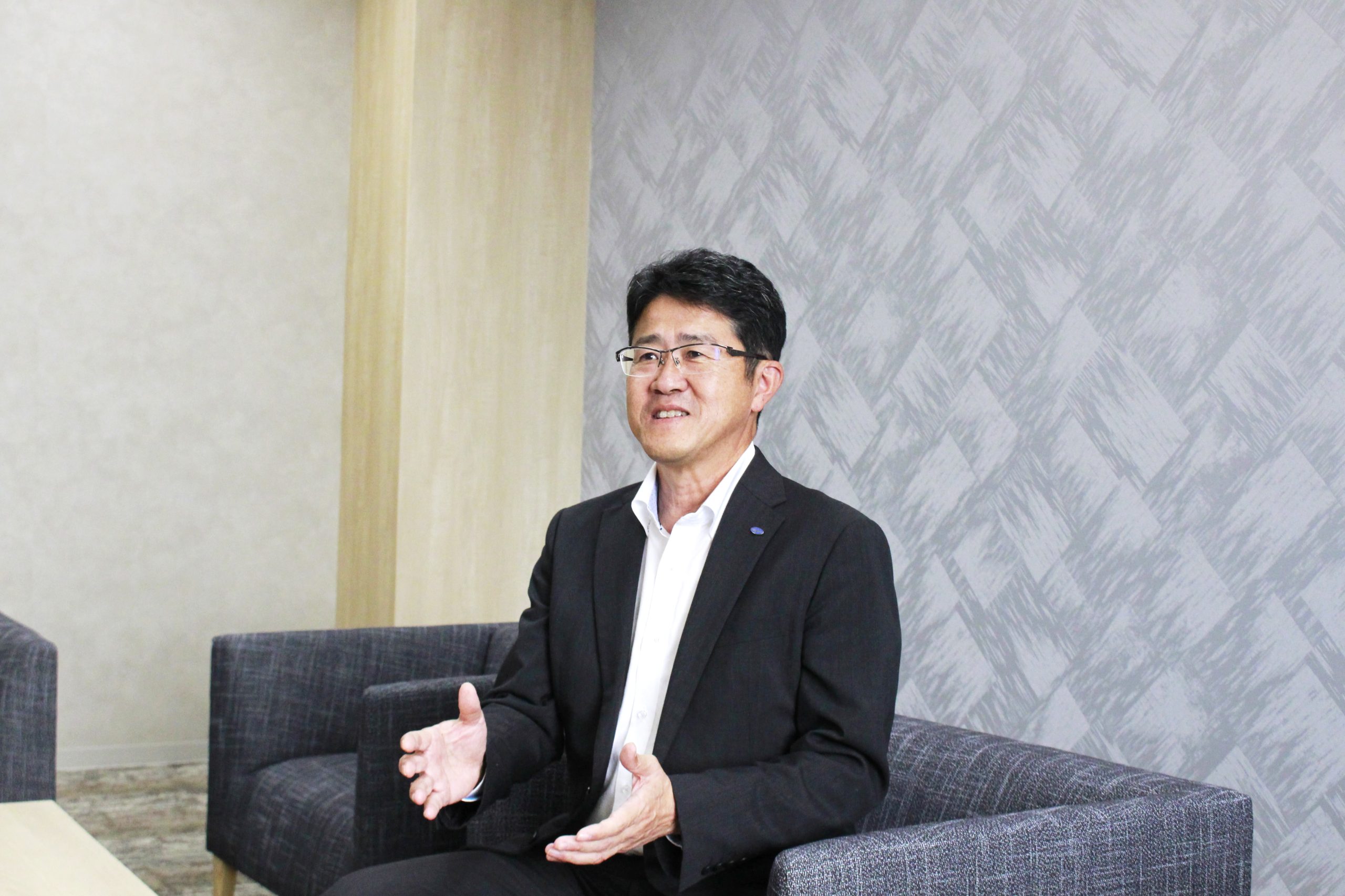 東亜ディーケーケー株式会社さまの取材風景