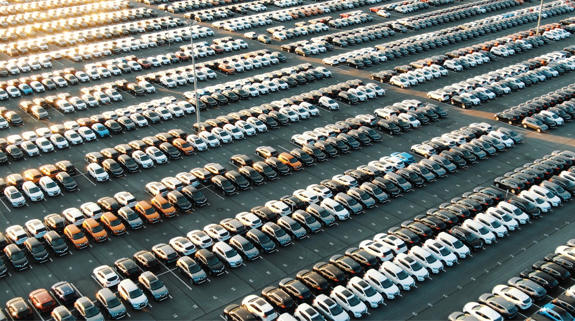 2025年のEV登録台数は約4万台で全体の約1.6%　前年比では約17%増