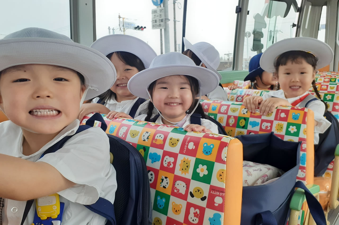 キャラクターバス内の風景