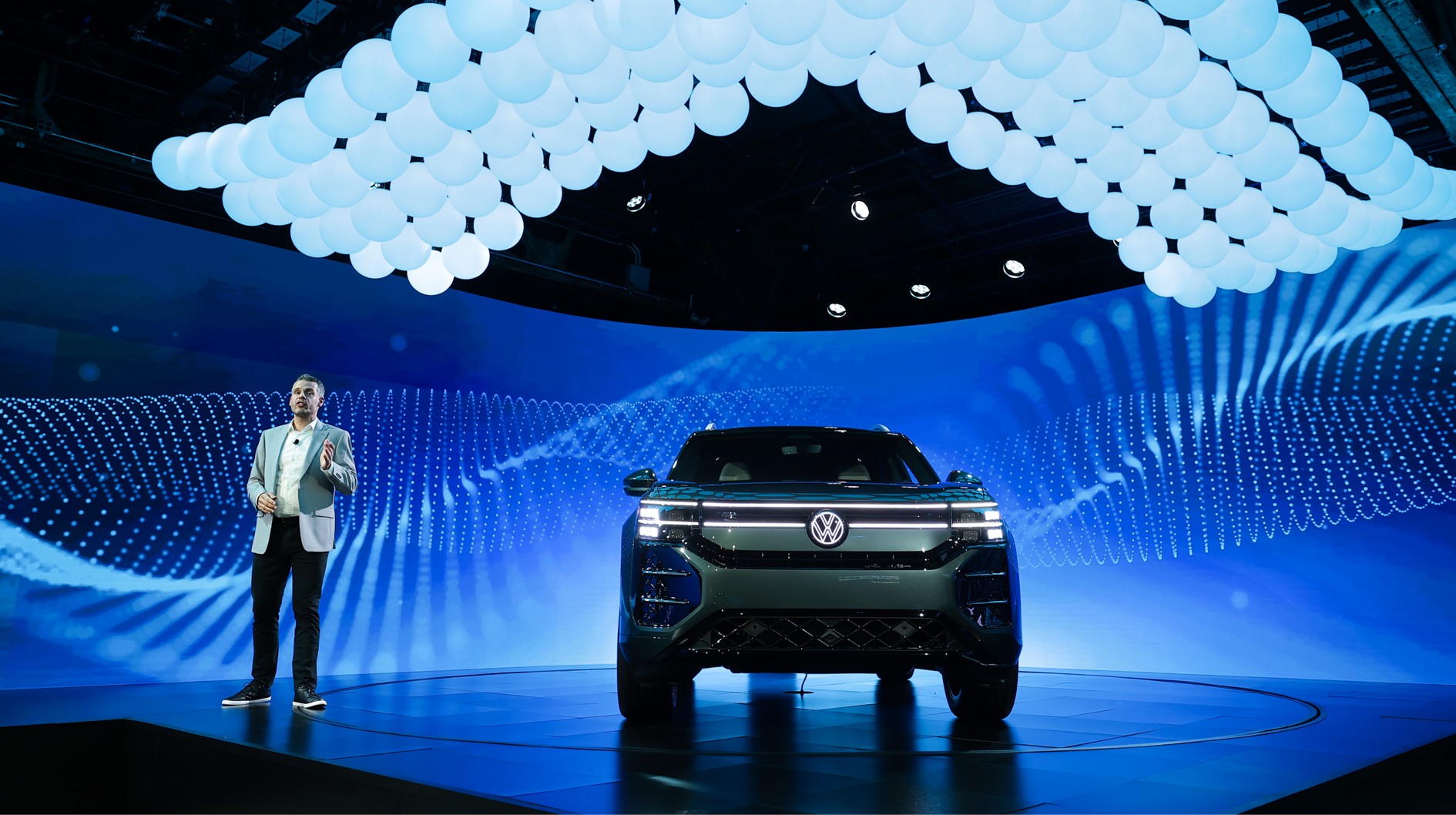 ニューヨーク国際自動車ショー2026で世界初公開された2027年モデル・フォルクスワーゲン アトラス Photo: Volkswagen of America, Inc.