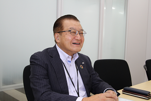 管理部 東京人材支援 開発グループ 法務・総務課 阪口 勝氏