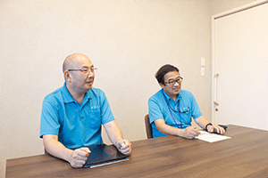 左:取締役・総務部長 白土 貴之氏 右:リズム城北 所長 永野 寿雄氏